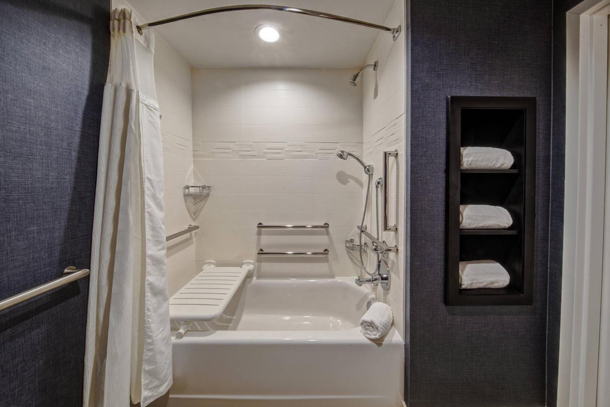 Residence Inn By Marriott Tulsa Midtown Zewnętrze zdjęcie